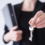 5 Reasons to Hire a Real Estate Professional When Buying or Selling!